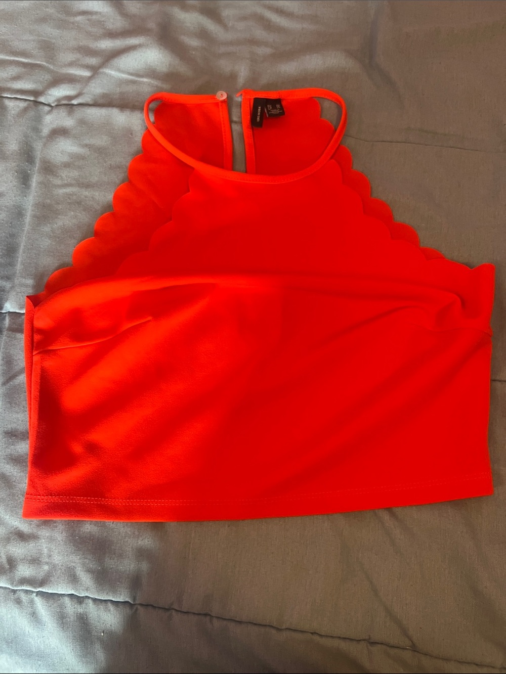 Vero Moda Bright Red Scallop-Edge Crop Top